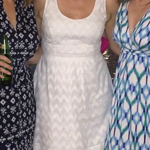 Vineyard vines white dress